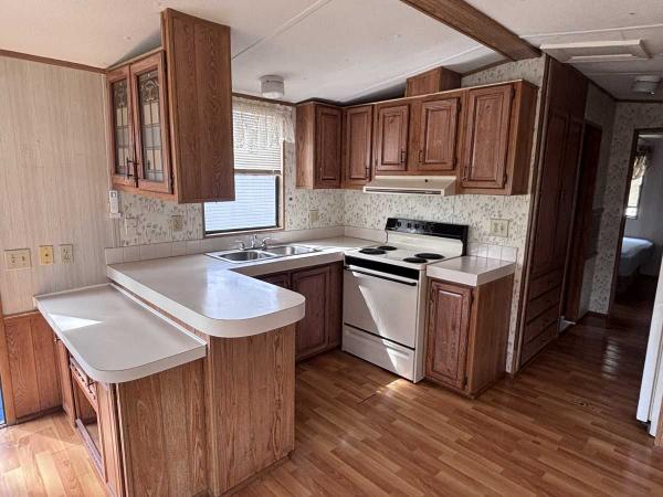 1989  Mobile Home For Sale