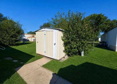 Photo 3 of 8 of home located at 1001 E Macarthur Rd. #45 Wichita, Ks 67216 Wichita, KS 67216