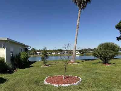 Photo 5 of 40 of home located at 823 Calamondin Ct North Fort Myers, FL 33917