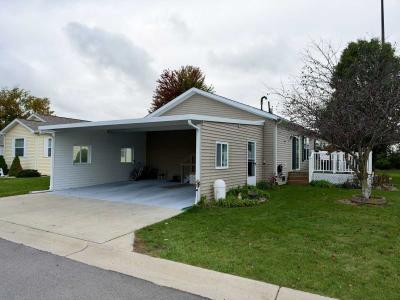 Mobile Home at 8401 Falconview Pkwy Freeland, MI 48623