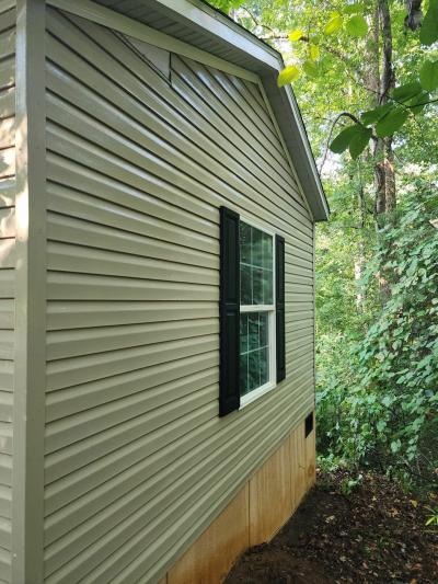 Photo 3 of 24 of home located at 232 Ashley Dr Walhalla, SC 29691