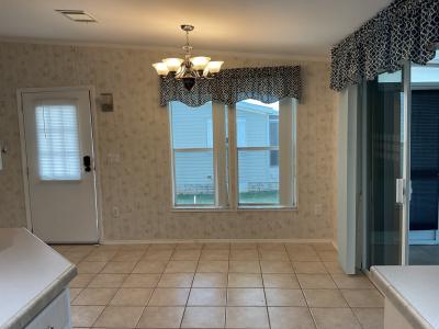 Photo 4 of 15 of home located at 1606 Tahiti Circle Davenport, FL 33897