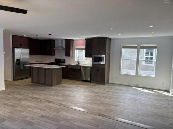 2027 Skyline - Lancaster Bloomington Mobile Home