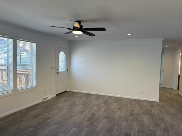 2027 Skyline - Lancaster Bloomington Mobile Home