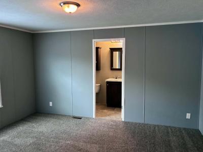 Photo 4 of 5 of home located at 6270 Sheldon Street Site #295 Ypsilanti, MI 48197