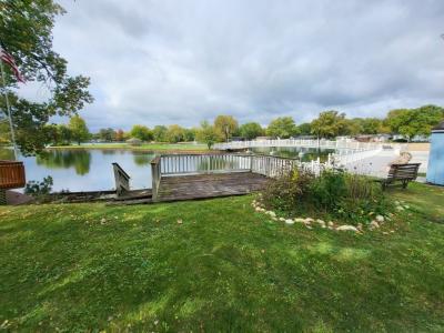 Photo 3 of 20 of home located at 1132 Lakewood Road Elgin, IL 60123