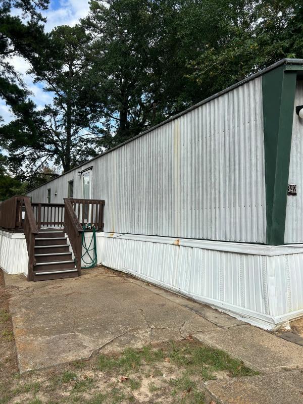 1999 REDMAN Mobile Home For Sale