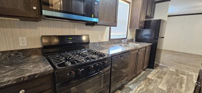 Mobile Home at 81 Mulberry Belleville, MI 48111