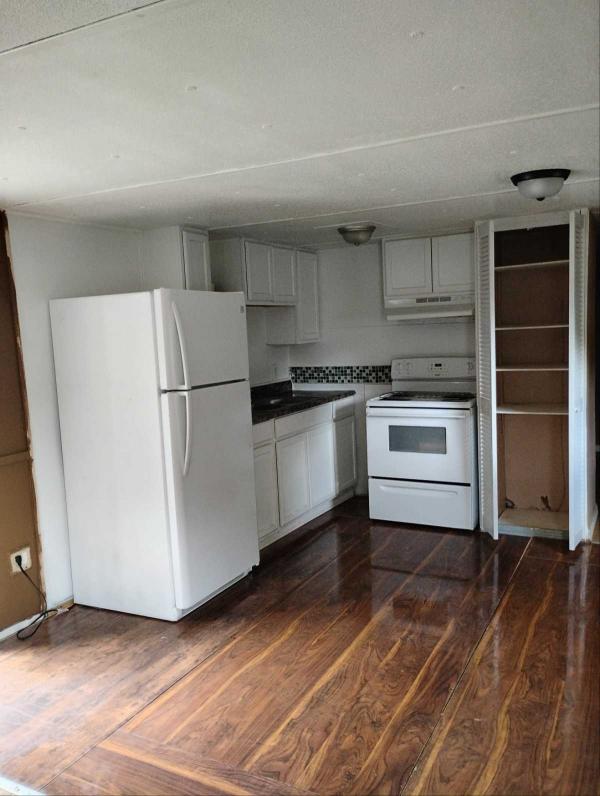 1980  Mobile Home For Sale
