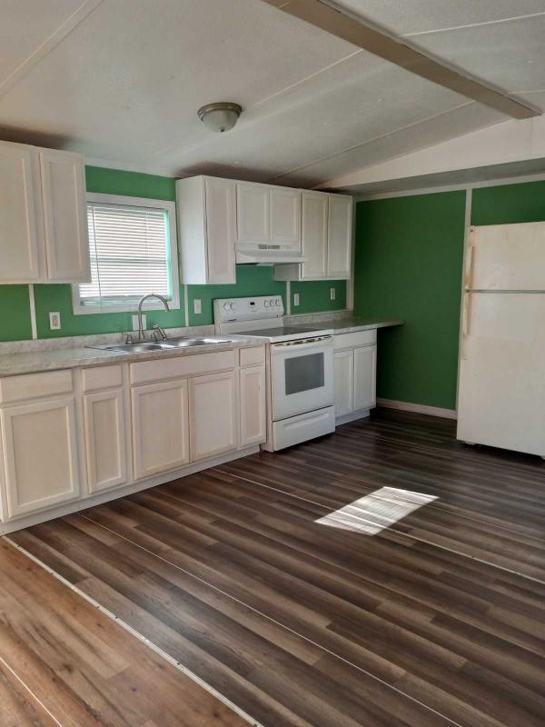 Photo 1 of 2 of home located at 1720 NW 38th Ave Ocala, FL 34482