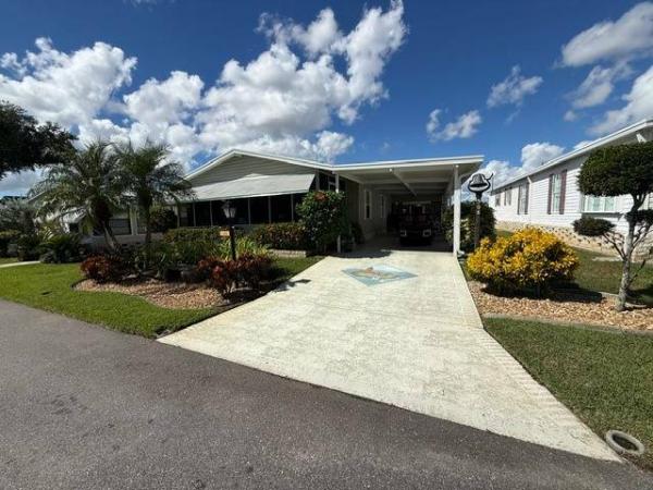 2003  Mobile Home For Sale