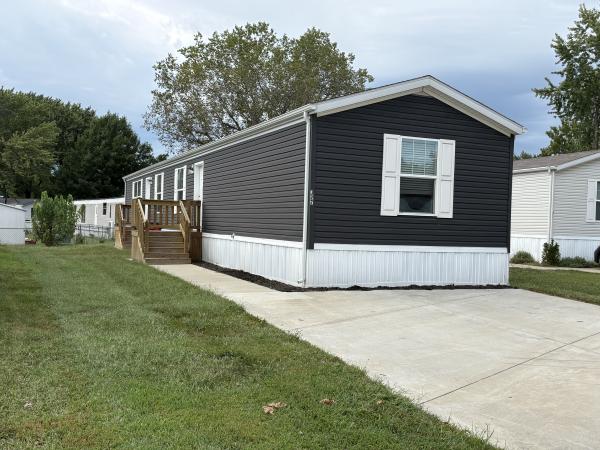 Photo 1 of 2 of home located at 17311 E Us Hwy 40 Independence, MO 64055