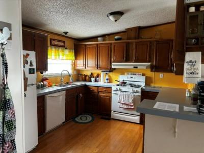 Photo 4 of 13 of home located at 7012 Versaille Ave #744 Sterling Heights, MI 48314