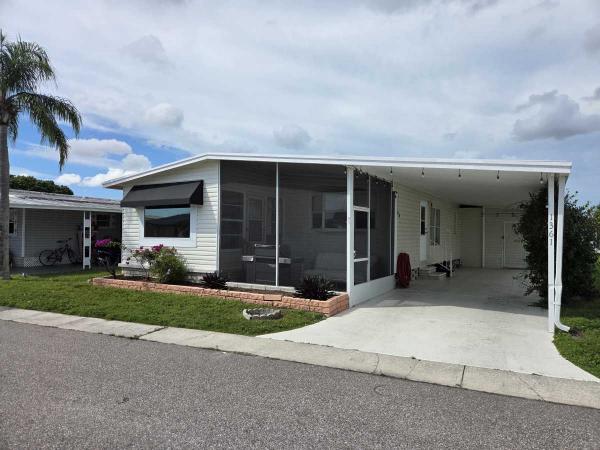 1979 Hillcrest Mobile Home For Sale