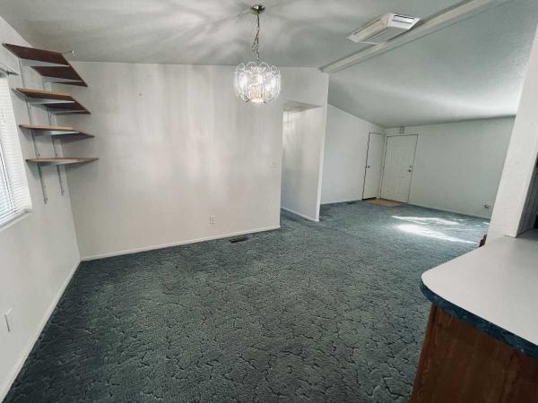 1994 SKYLINE WOOD MANOR Manufactured Home