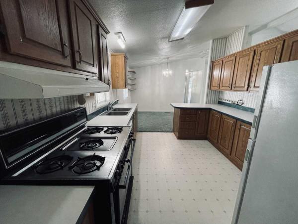 1994 SKYLINE WOOD MANOR Manufactured Home
