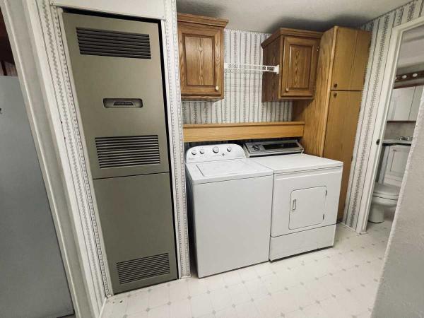 1994 SKYLINE WOOD MANOR Manufactured Home