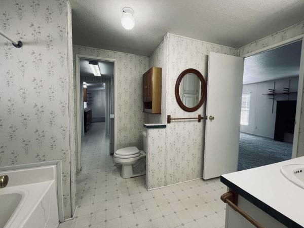1994 SKYLINE WOOD MANOR Manufactured Home