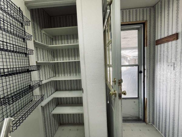 1994 SKYLINE WOOD MANOR Manufactured Home