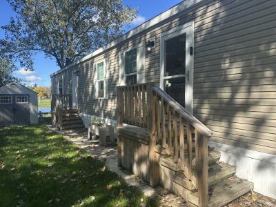 Photo 2 of 16 of home located at 342 Laurent Ln White Lake, MI 48383