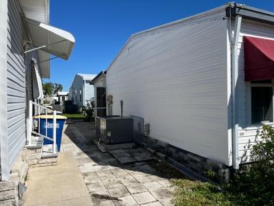 Photo 5 of 25 of home located at 100 Hampton Rd 170 Clearwater, FL 33579