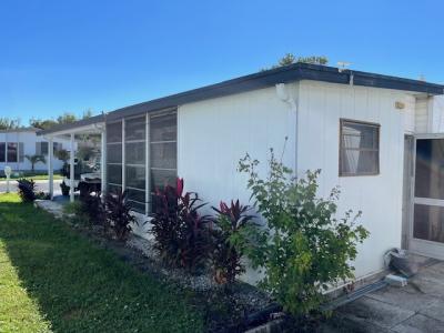 Photo 4 of 25 of home located at 100 Hampton Rd 170 Clearwater, FL 33579