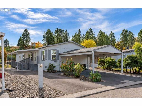 Photo 1 of 2 of home located at 10400 SE COOK CT, SPC. 138 Milwaukie, OR 97222