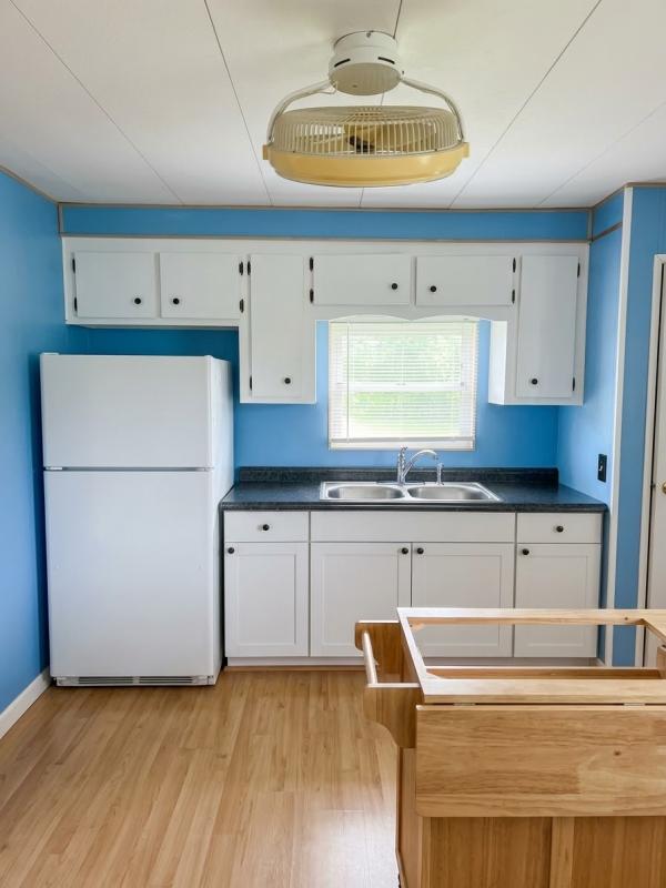 AGE 40+ PARK Mobile Home