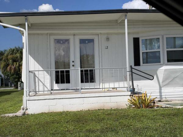 Photo 1 of 1 of home located at 12 Kingsport Avenue Palmetto, FL 34221