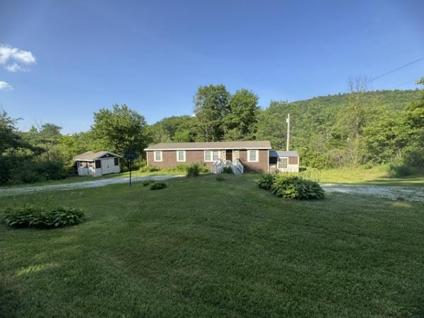 1999  Mobile Home For Sale