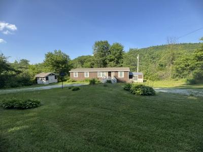 Mobile Home at 5190 Whipple Hollow Rd Florence, VT 05744