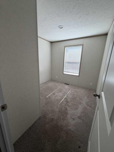 Photo 3 of 8 of home located at 25 Waterford Glen Bucyrus, OH 44820