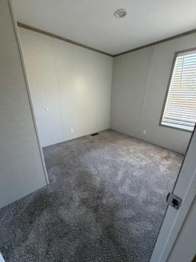 Photo 2 of 8 of home located at 25 Waterford Glen Bucyrus, OH 44820