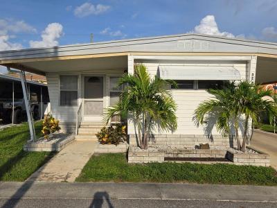 Mobile Home at 7349 Ulmerton Rd Lot 327 Largo, FL 33771