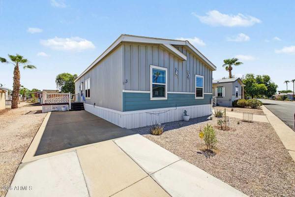 2017  Mobile Home For Sale