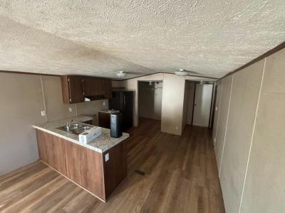 Photo 4 of 14 of home located at 95 Spurlin Trailer Court Richmond, KY 40475