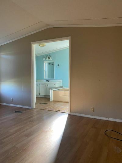 Photo 5 of 9 of home located at 605 Morgan Street Albany, GA 31705