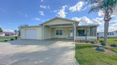 Mobile Home at 944 W Norman St Lady Lake, FL 32159