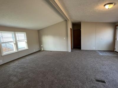 Photo 3 of 11 of home located at 4540 W Cornwall Cir Sterling Heights, MI 48310