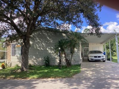 Photo 3 of 27 of home located at 1408 Birch Creek Drive Orlando, FL 32828
