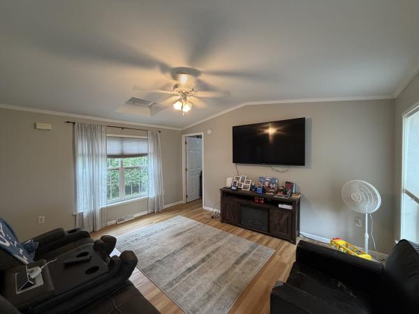 2001 Burlington M-1542-JB Mobile Home