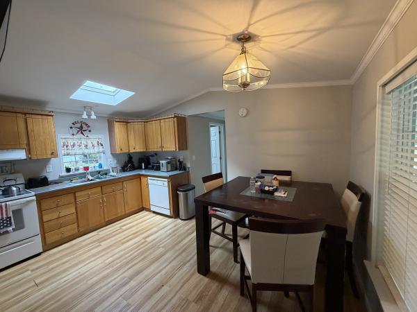 2001 Burlington M-1542-JB Mobile Home