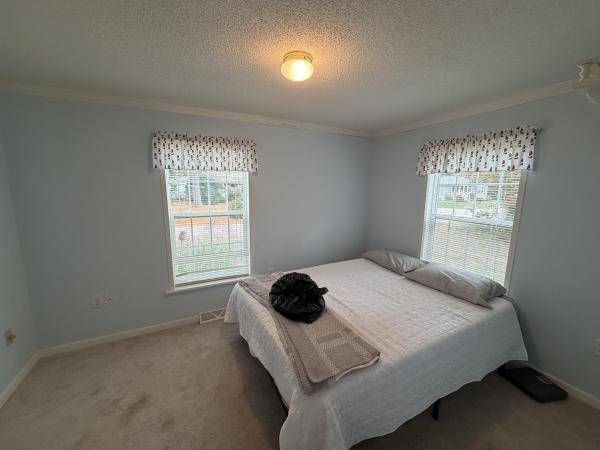 2001 Burlington M-1542-JB Mobile Home