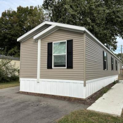 Photo 2 of 4 of home located at 27 Crestwood Drive #0014 Middletown, IN 47356