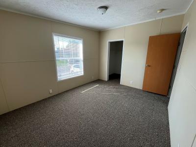 Photo 2 of 9 of home located at 24394 Manchester Drive Brownstown, MI 48134