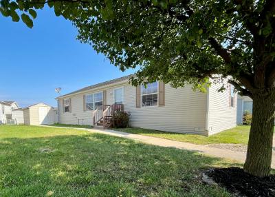 Photo 5 of 9 of home located at 24394 Manchester Drive Brownstown, MI 48134