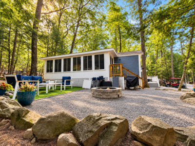 Mobile Home at 261 Point Sebago Road, Lot 00383 Casco, ME 04015
