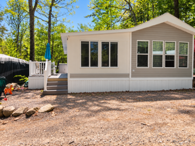 Mobile Home at 261 Point Sebago Road, Lot S0851 Casco, ME 04015
