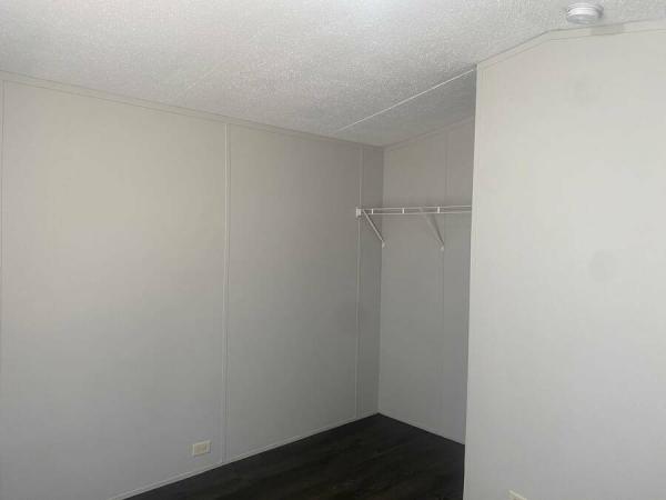 2018 S125411S01  Home