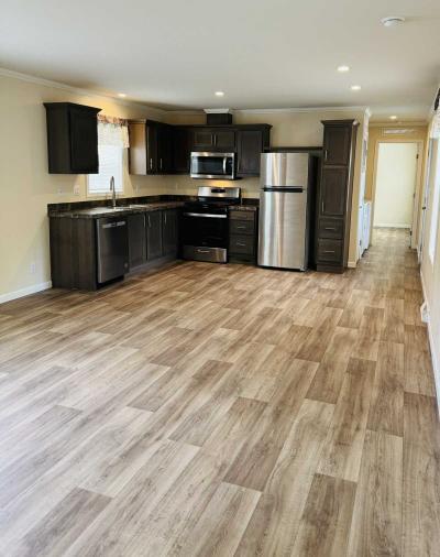 Photo 2 of 10 of home located at 6901 SE 14th St. #82 Des Moines, IA 50320
